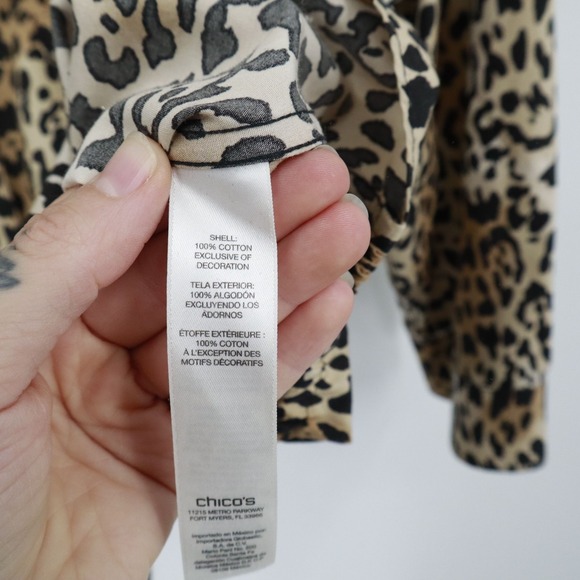 Chicos Leopard Print Shirt Womens M Beige Edgy Striking Kitschy Mob Wife Boho - Picture 4 of 16